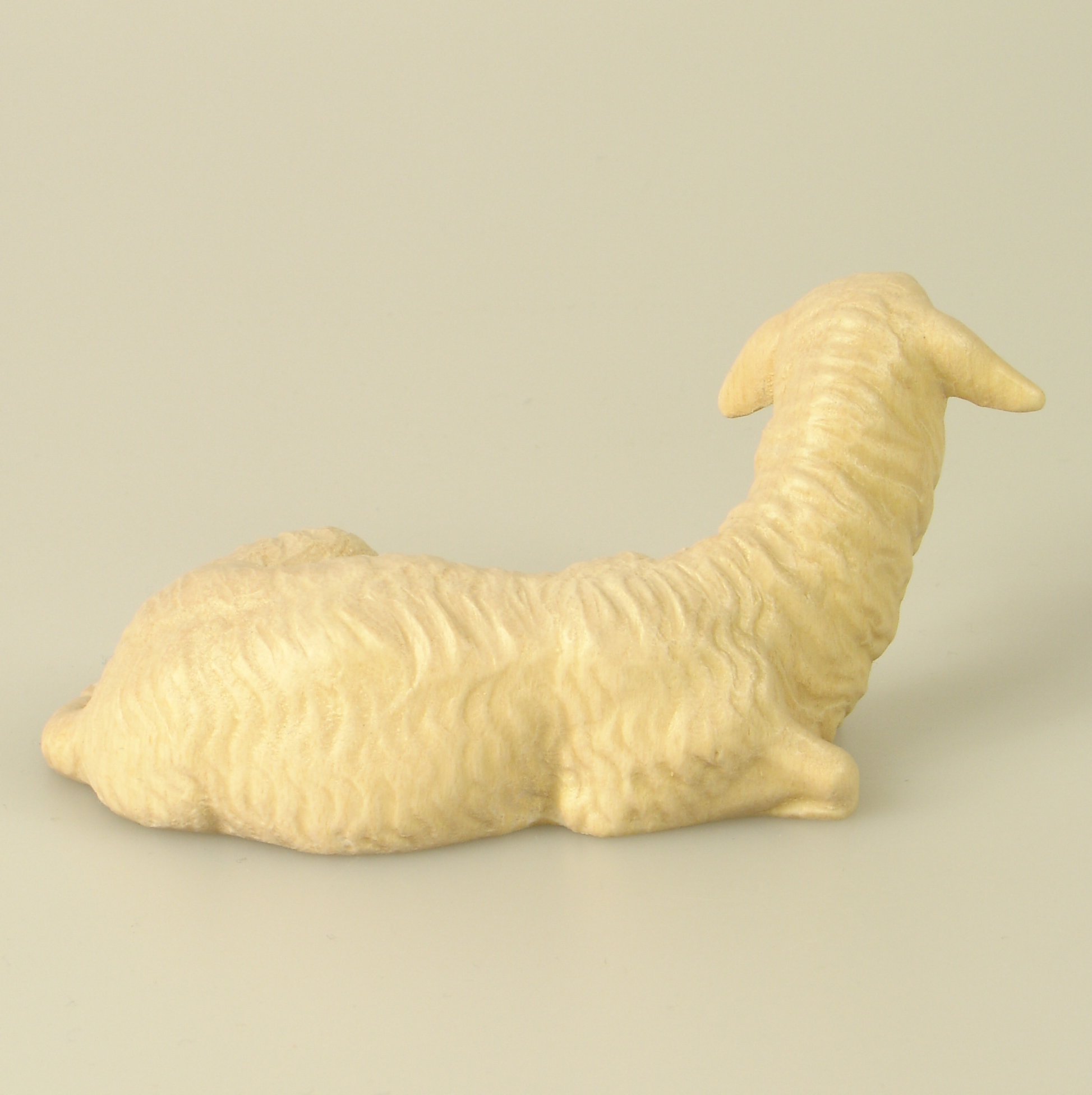 Karl-Kuolt-Krippe  - Schaf liegend