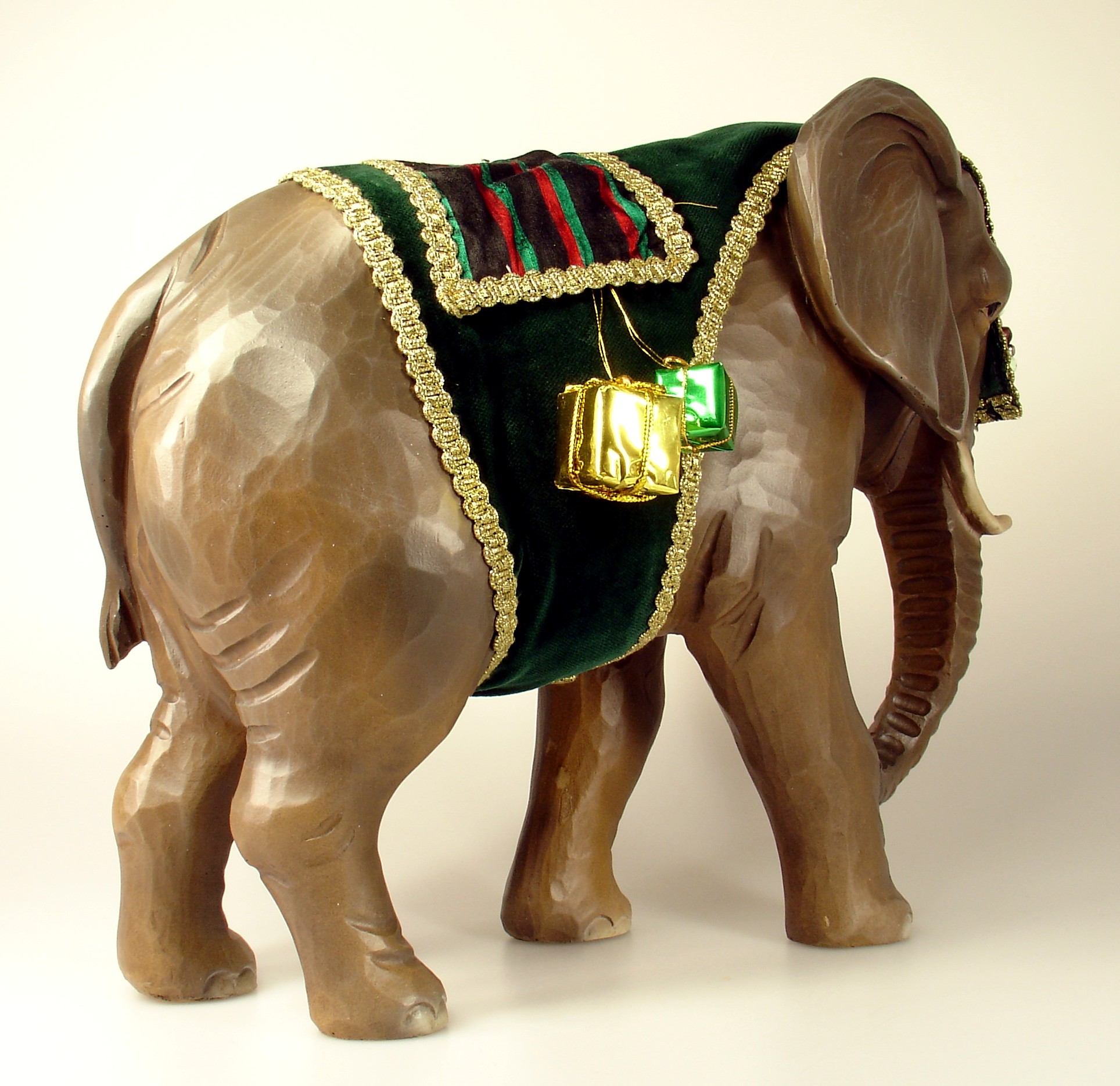 Ruco-Krippe - Elefant stehend mit Decke
