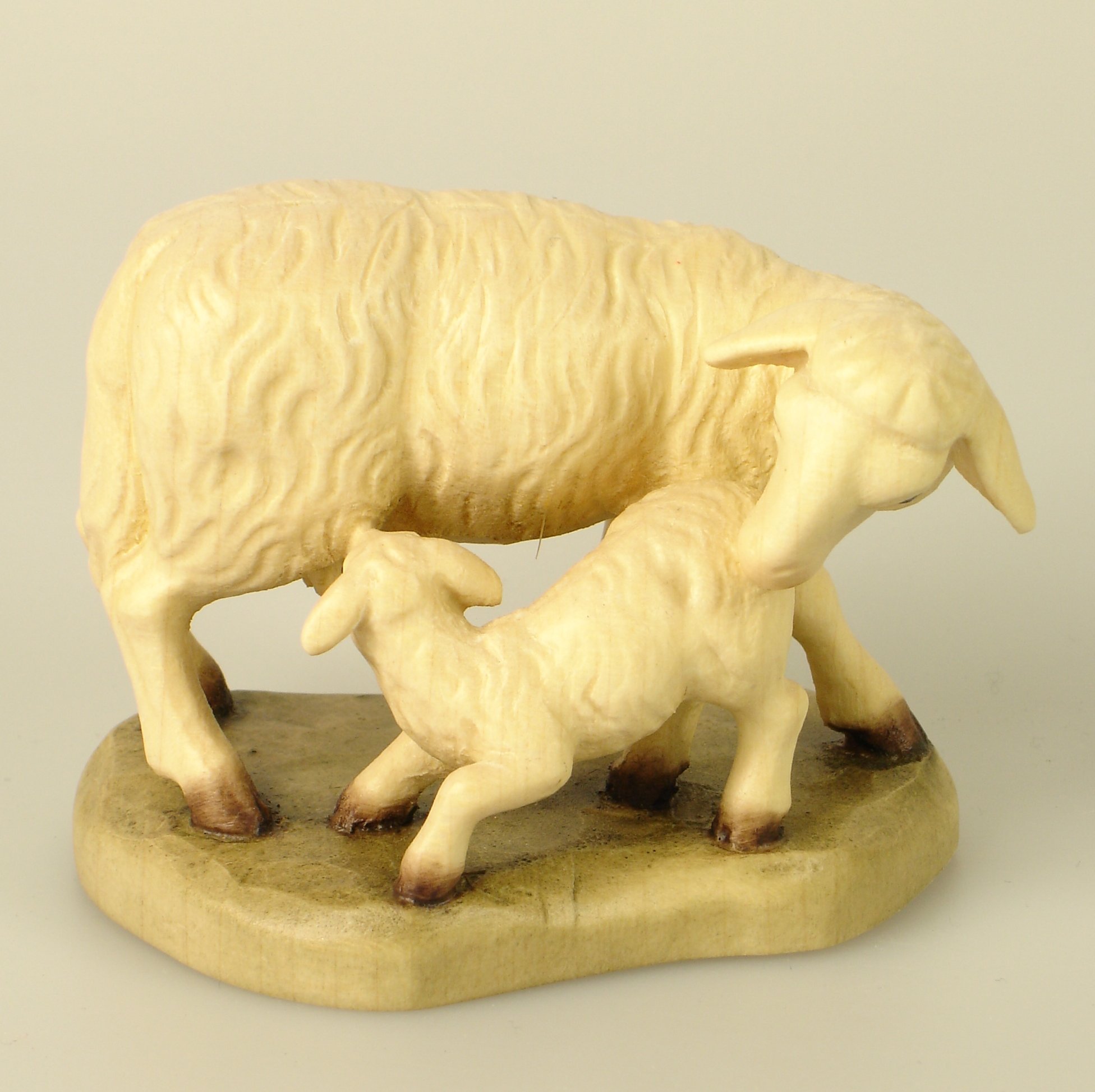 Karl-Kuolt-Krippe  - Schaf stehend mit Lamm