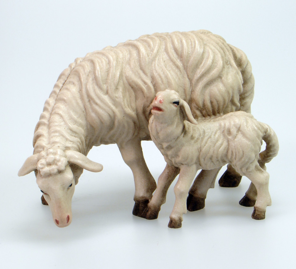 Kostner-Krippe - Schaf äsend mit Lamm