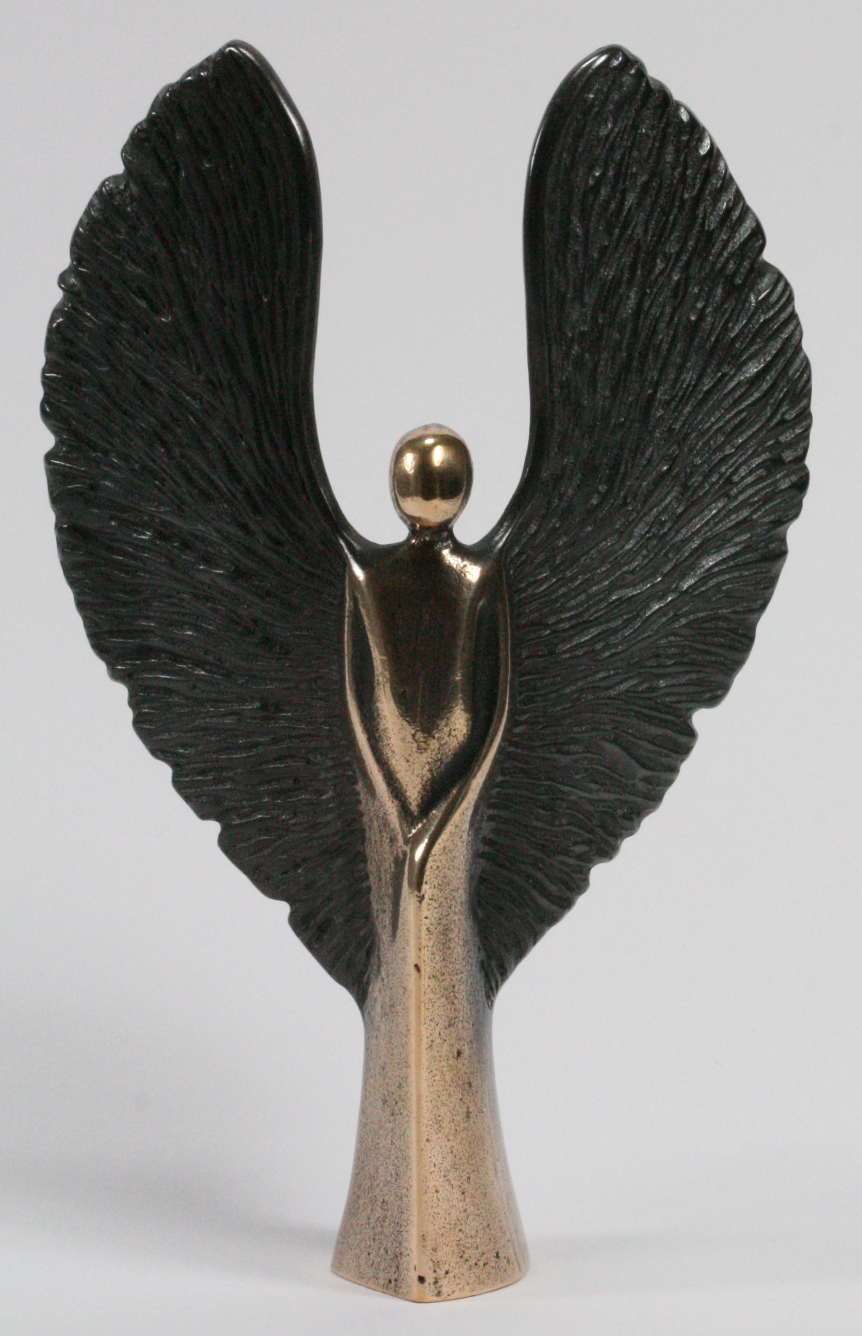 Bronzeengel - Engel mit rauhen Flügeln