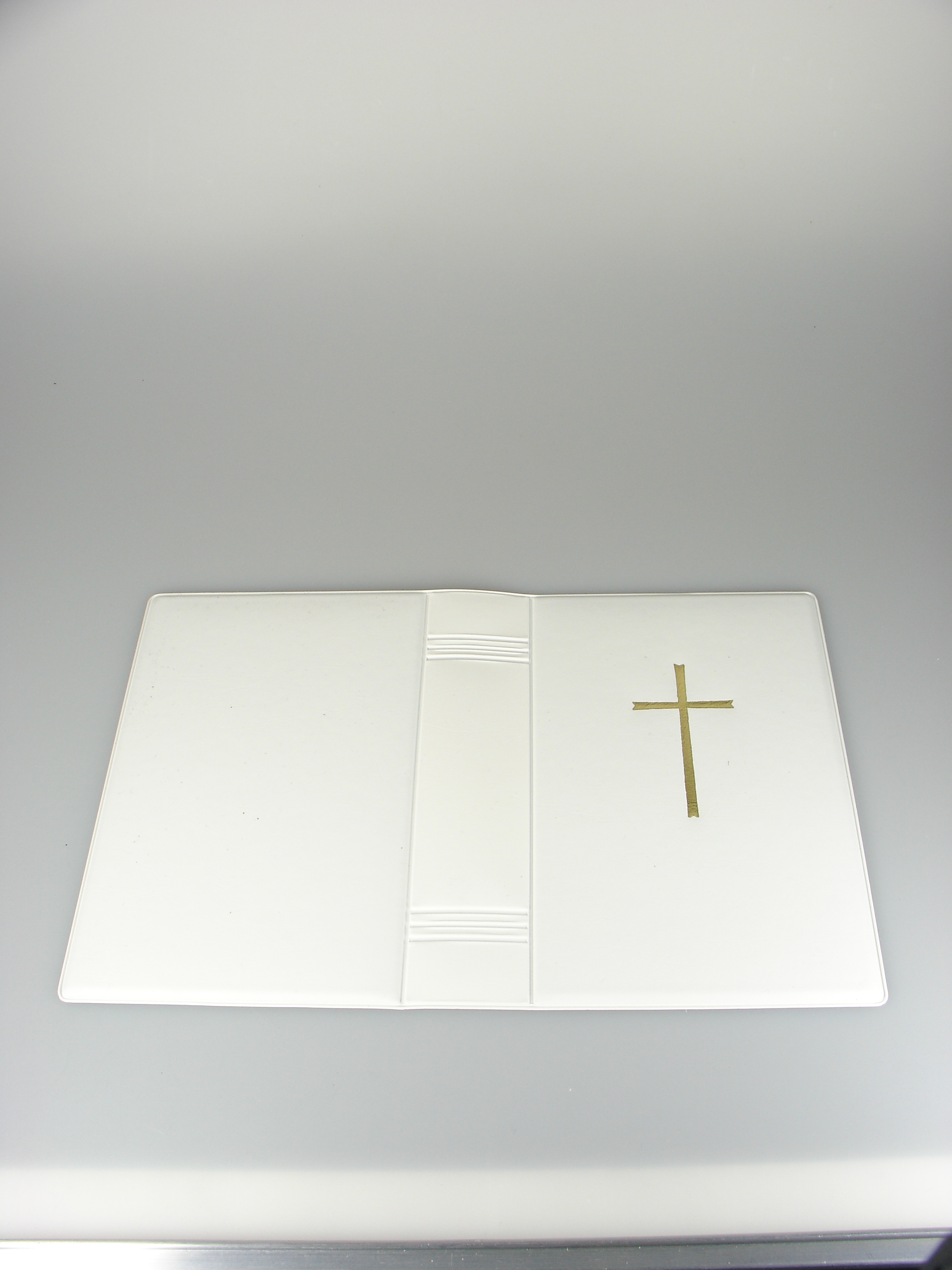 Gebetbuchhülle - Kunststoff & Kreuz